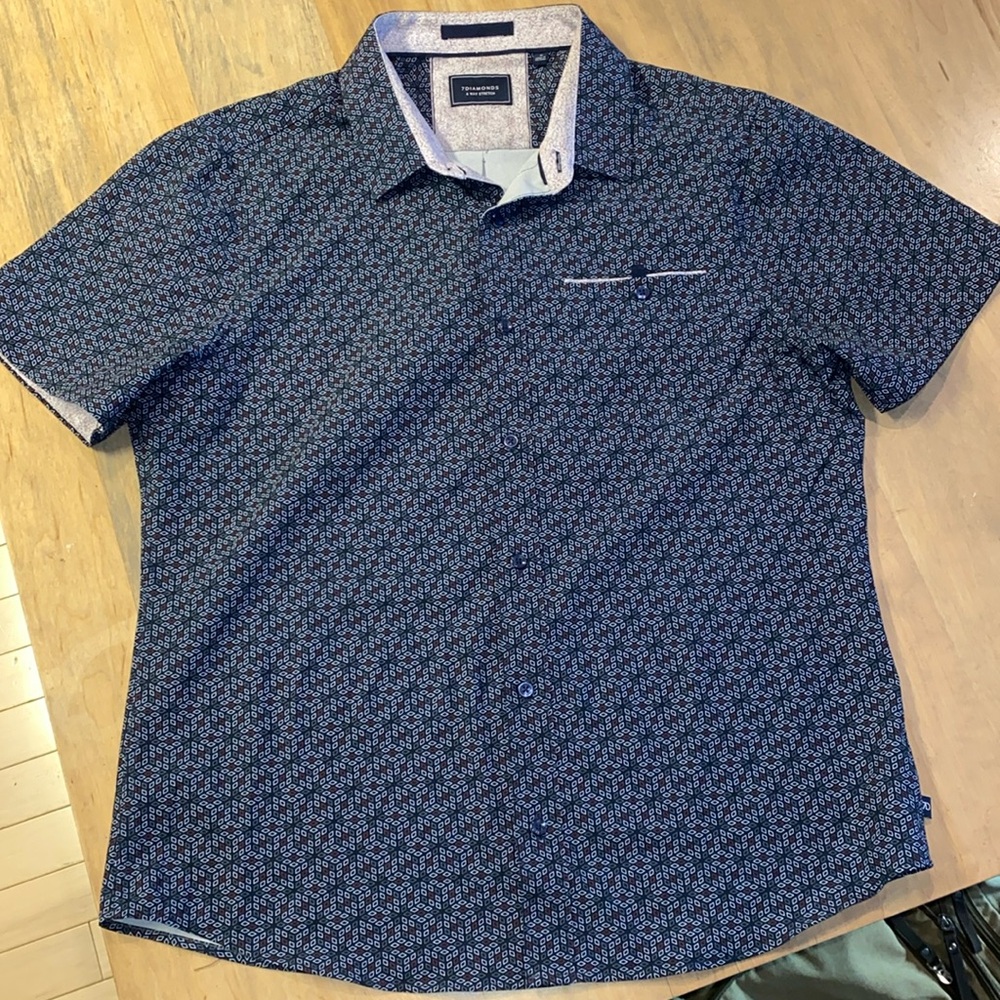 7 Diamonds Short Sleeve Button Down